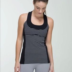 🛍 Lululemon Athletica Scoop Neck Tank Top with Built In Bra